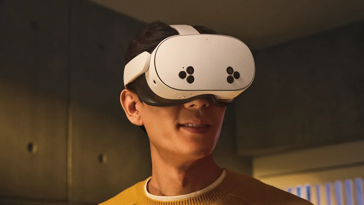 Meta visar VR-glasögon för 1 300 dollar